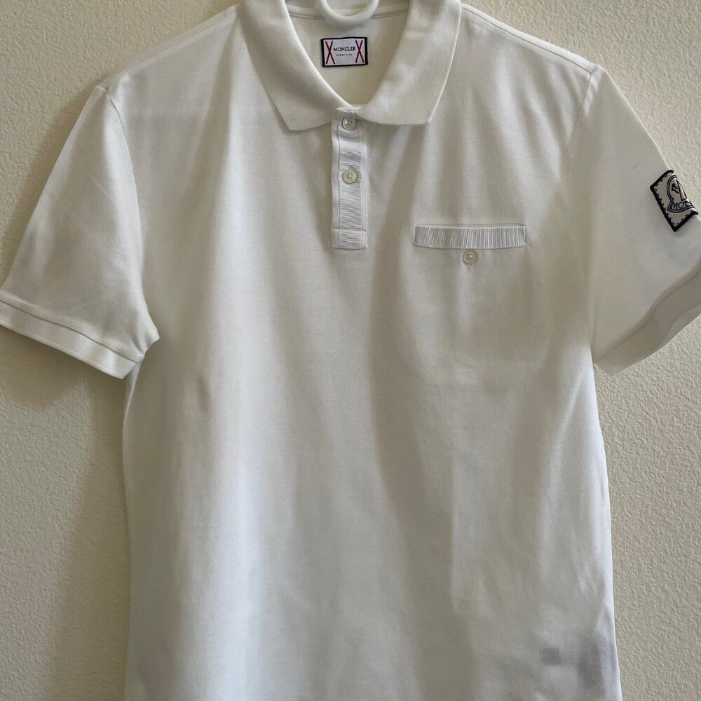 Moncler Gamme Bleu. Polo shirt. White color. Size S